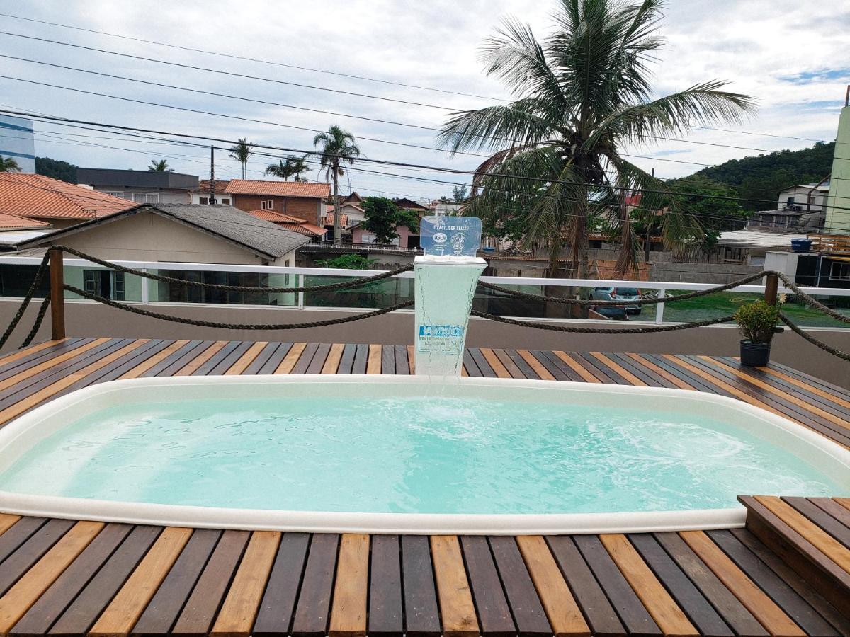 Hospedagem 3 Estrelas นาเวกังชิส ภายนอก รูปภาพ